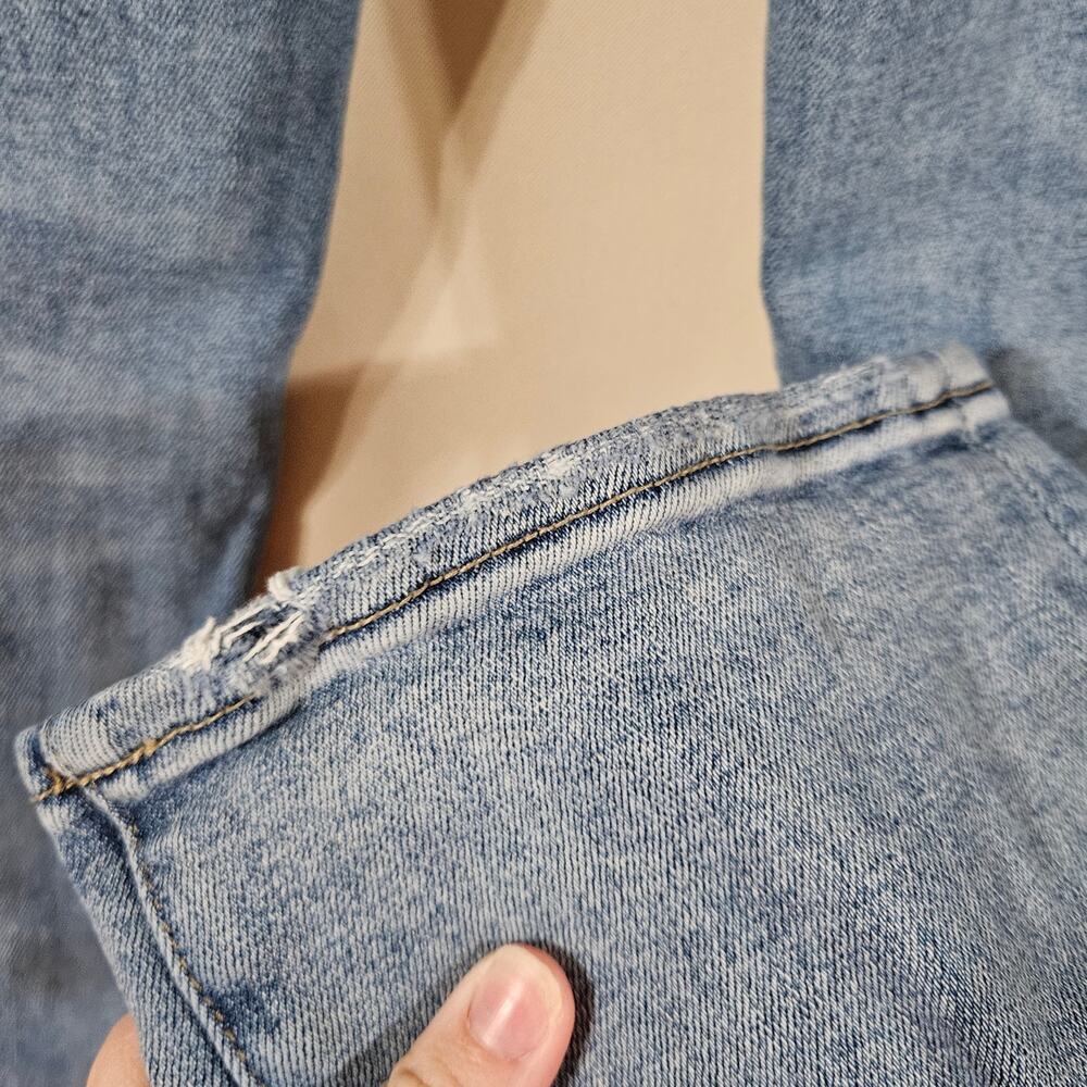 Women's Straight Leg Jeans - Blue - Picture 5 of 9